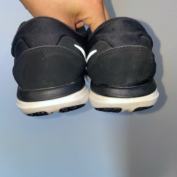 Nike black reflective shoes - Picture 3 of 5